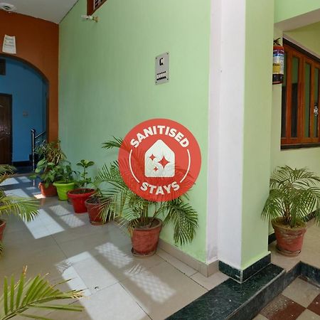 Oyo 4409 Hotel Chaitanya Inn Varanasi Esterno foto