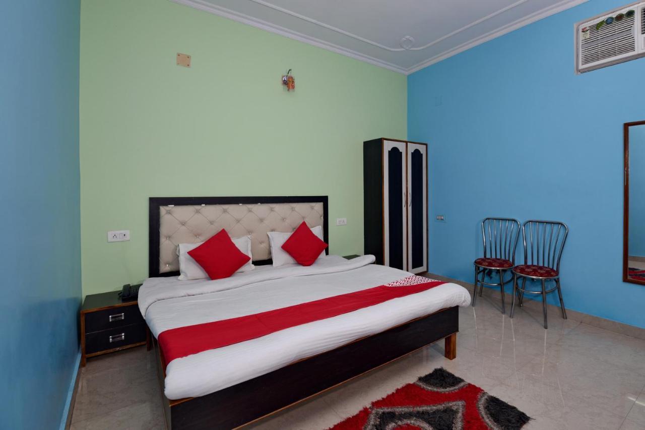 Oyo 4409 Hotel Chaitanya Inn Varanasi Esterno foto
