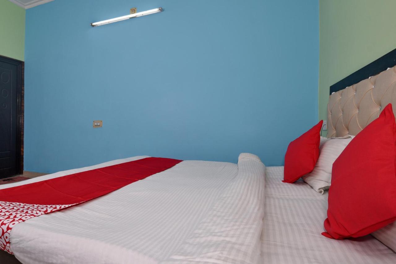 Oyo 4409 Hotel Chaitanya Inn Varanasi Esterno foto