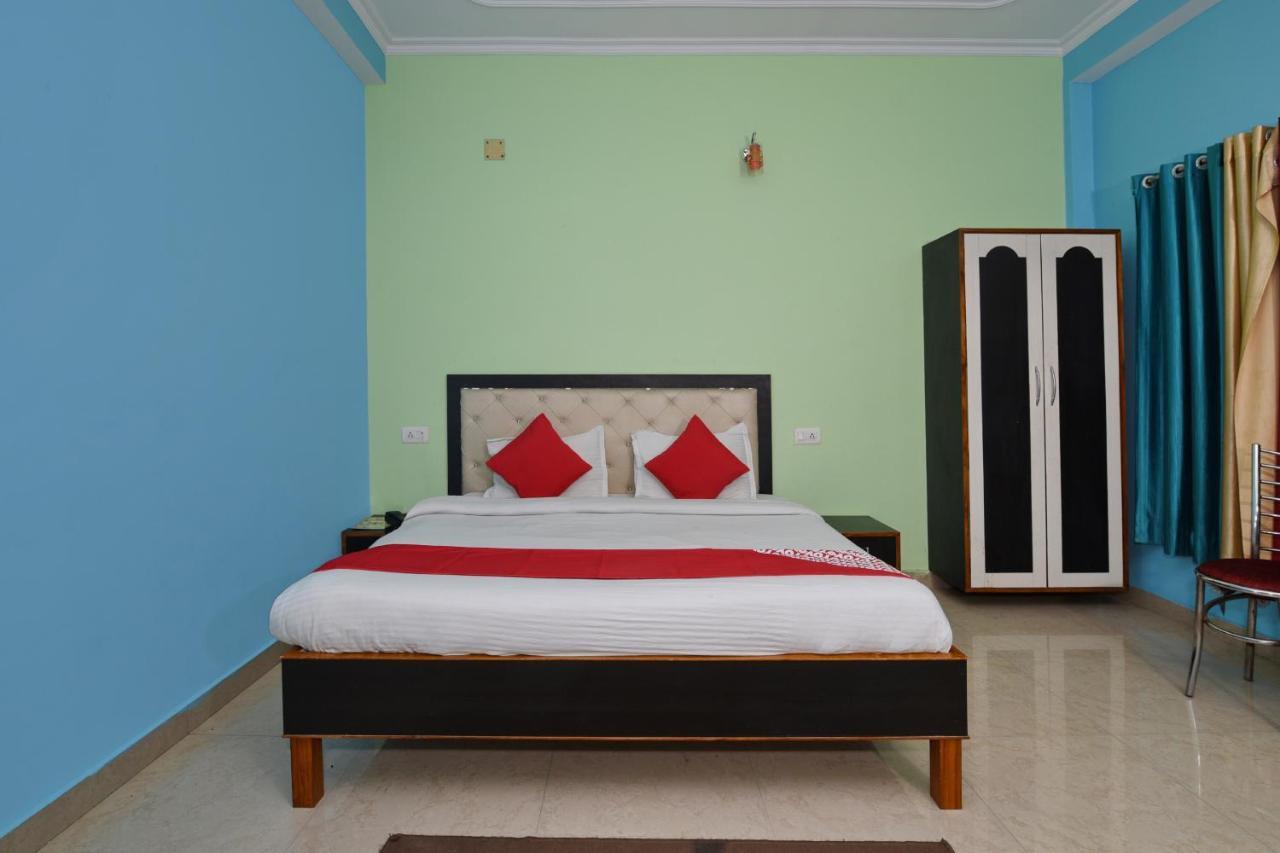 Oyo 4409 Hotel Chaitanya Inn Varanasi Esterno foto