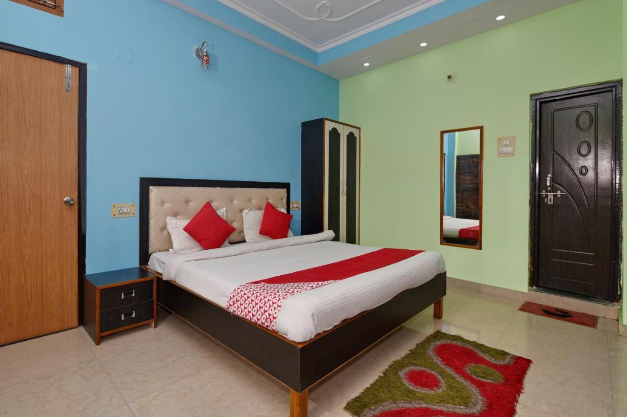 Oyo 4409 Hotel Chaitanya Inn Varanasi Esterno foto