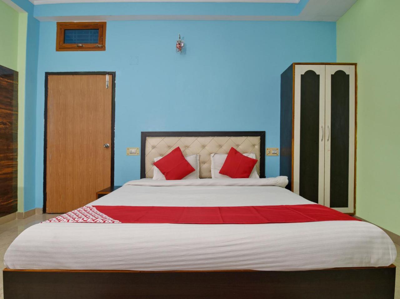 Oyo 4409 Hotel Chaitanya Inn Varanasi Esterno foto