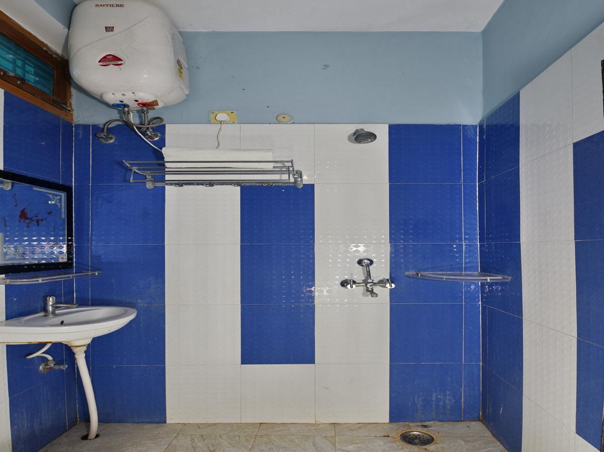 Oyo 4409 Hotel Chaitanya Inn Varanasi Esterno foto